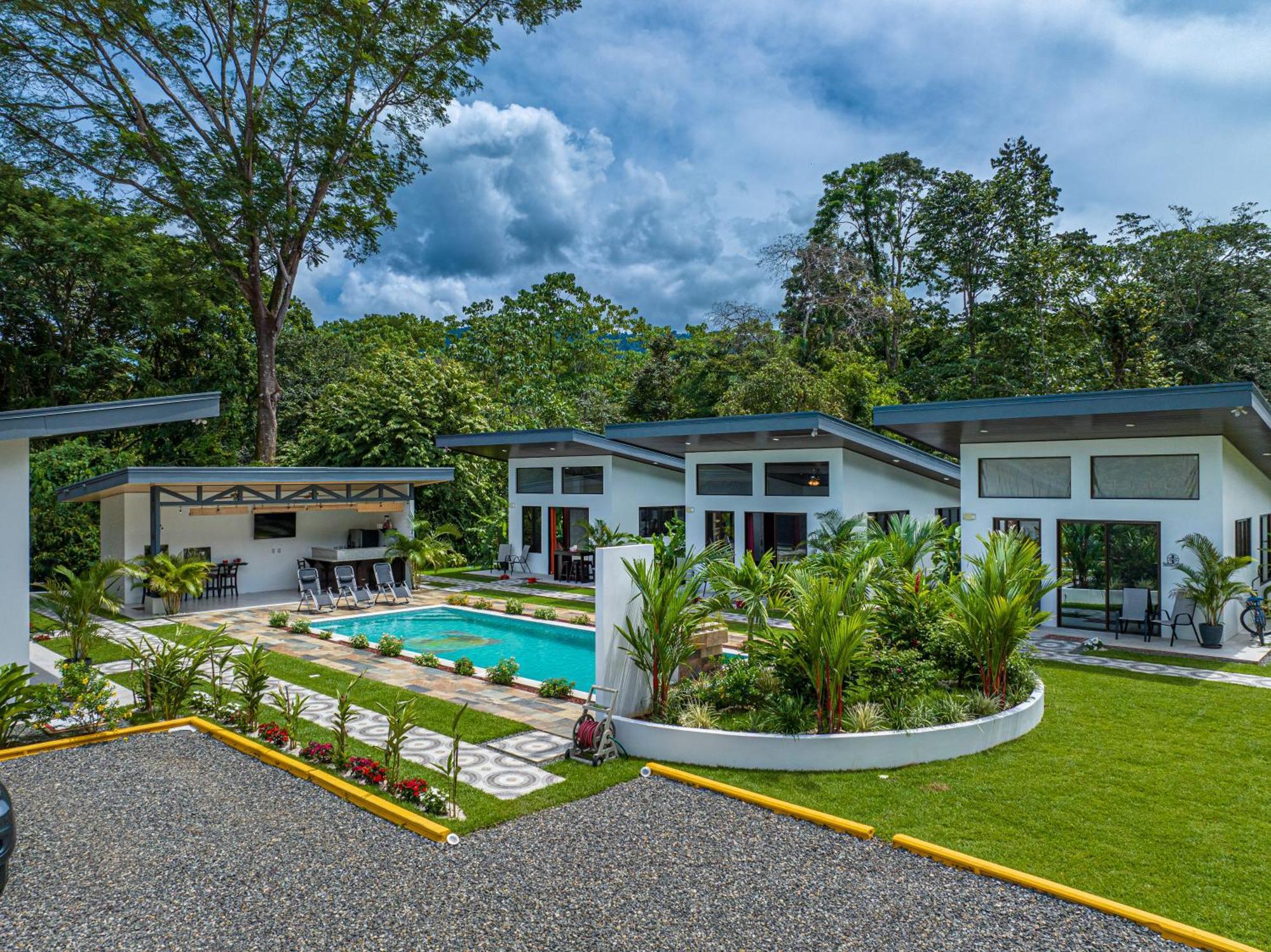 Shalom Chamo Villas 우비타 외부 사진